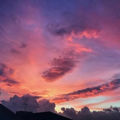 dchananchida's profile picture. •-• The things happen unexpectedly. | everything happens for a reason - 🦖🌈☁️