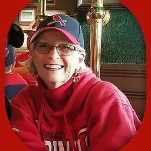 Love family, friends, sports ~ #STLCards baseball is my 'summer' team!! Winter ~ #FightingILLINI Basketball!! #SportFavorites