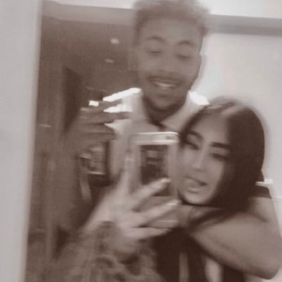 mollieeball's profile picture. 