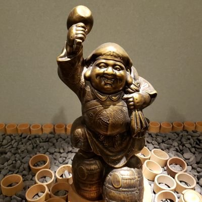 とりあえずいろんな事つぶやきます！
楽しい何かをしたいです。
食べることが大好きです😋