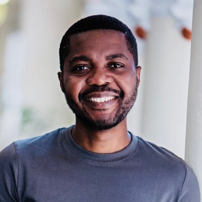 ekolade's profile picture. Books. Tech. Art. Introvert.