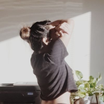 2_intheam's profile picture. 