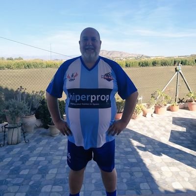 The biggest and Original Walking football team based in Spain. WhatsApp +34604174980 for any enquiries. sponsored by @hiperprop. kit partner @wasasports99