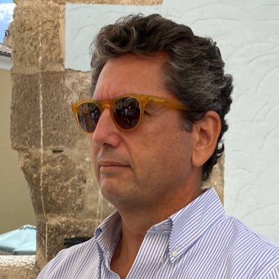 pgomezm's profile picture. Peleado contra el 80%-20%. Digitalizando y digitalizando hasta la victoria final. Apasionado por la tecnología. Con sentido común. Madrileño de Huelva