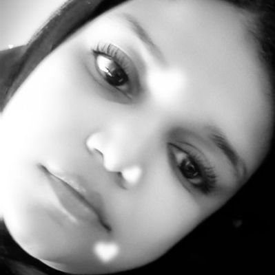 look into my eyes it will tell you what I'm looking for😍🤩🌺💐