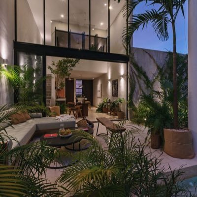 IvanMV9's profile picture. 