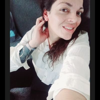 Eliana59608514's profile picture. ~ Todo lo que no te mata, te deja tan apareado que te dices a ti mismo, que lo que no te mata te hiere de gravedad.