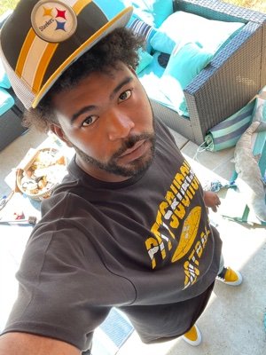 2realKingjt's profile picture. 