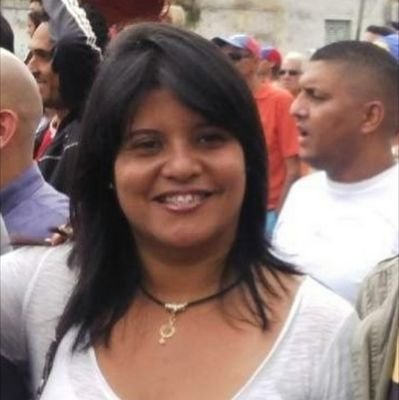 Venezolana, asqueada de tanto padecer de quienes me rodean/ Concejal por el Municipio Guaicaipuro/
Creyente de Dios/
Comprometida con el rescate de Venezuela.