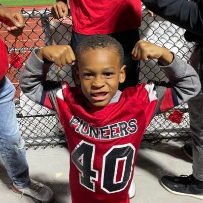 ehspioneerpack's profile picture. Elyria Pioneers Student Section #LLB