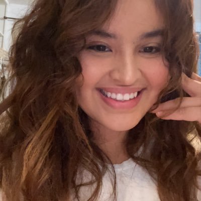 luxdeneira's profile picture. IG: Luxdeneira