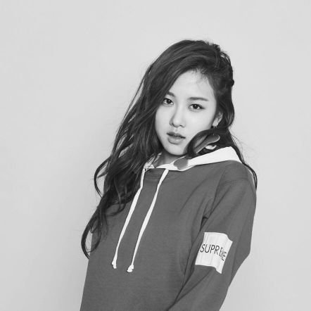 On Going : Red Sky & One The Woman // My Fav Idol : @BLACKPINK (Rosé & Jennie Bias) // Coming Soon : Now, We Are Breaking Up