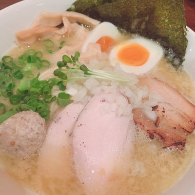 宮城県の大学生です！大学四年生で就職が決まり時間があるうちに大好きなラーメンを巡る旅をしたいと思います！ バイトで貯めたお金で全国へラーメン旅をしたいと思います！無知な自分なので全国のラーメン好きな方と繋がりたいです！皆さんよろしくお願いします！皆さんのラーメンのお話が聞きたい！#ラーメン好き#無言フォローすいません、