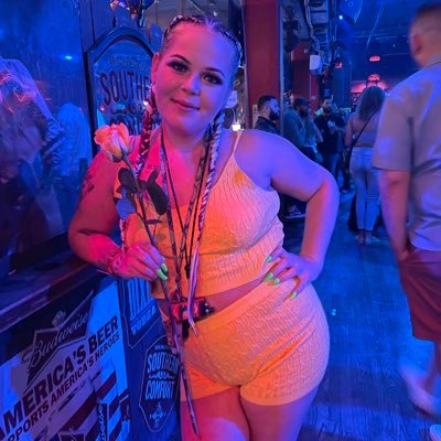 calye_xo's profile picture. follow my insta : @calye_xo