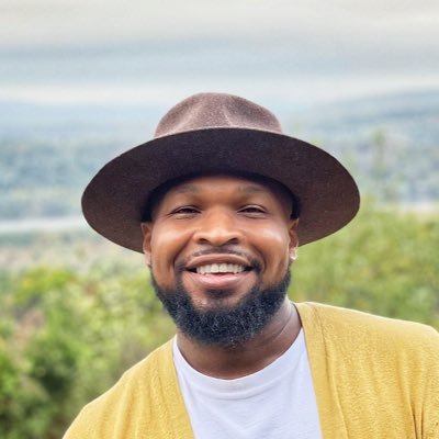 Host of @BigBeardsPod on @Spotify, @ApplePodcasts, #GooglePodcast, and @SoundCloud | Writer | @HowardU alum | Traveler | Foodie | Lover of Film | Citizen