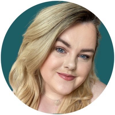 Fiction fiend 📚📺🎥 Disney obsessed 🏰 Freelance marketer @sarahloudigital 👩🏼‍💻 📝 Salon owner 💄 All opinions are mine 🔊