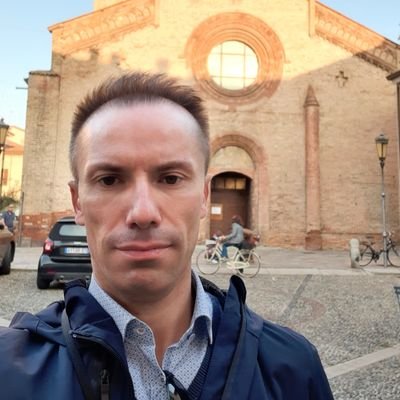 Cattolico, democratico, europeista, insegnante di italiano, latino e geostoria. #ItaliaViva #C46 #RenewEurope #Centro