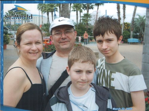 Run Double Tee Discotheque co. Married to Linda Sons TJ and Joe