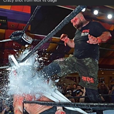 iowadadmarried's profile picture. 