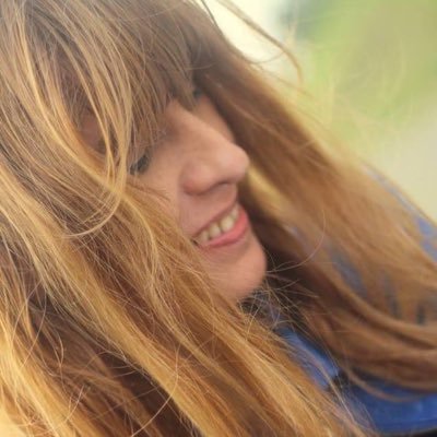 SolGirassol1's profile picture. I believe in the power of words 🌻