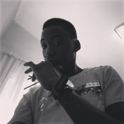 black African American/hip pop/RnB/Kwaito artist..💣💣💥
strictly Namibian
song writter
get to know me i am cool😎😊😐😏