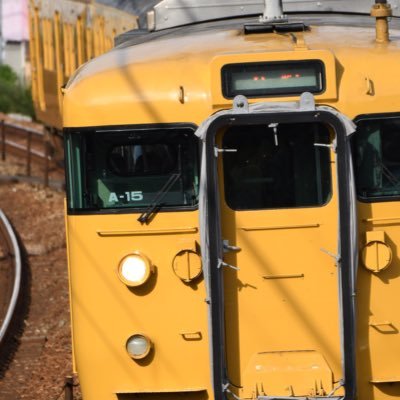 skybluek1719's profile picture. 電車と飯