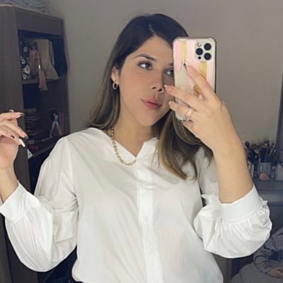 ClaudiiaCastt's profile picture. 