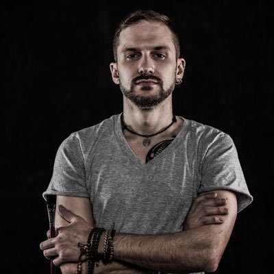 alta_aon's profile picture. I’m an artist pushing the edges of what you think you’ve seen and capturing images from the far reaches of my consciousness