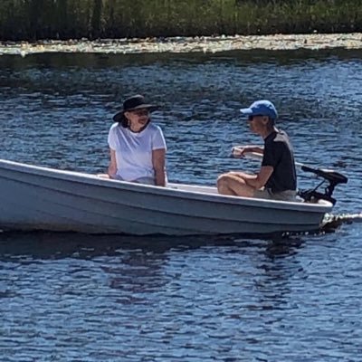 pmb38922's profile picture. ✝️Family. Books. #HottyToddy