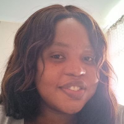 Dark Bone=Beauty with brains =God fearing= fun addict =Ambitious=COMPUTER SCIENTIST
#IamanENGINEER
#womenintech
#Entrepreneur
🇿🇼