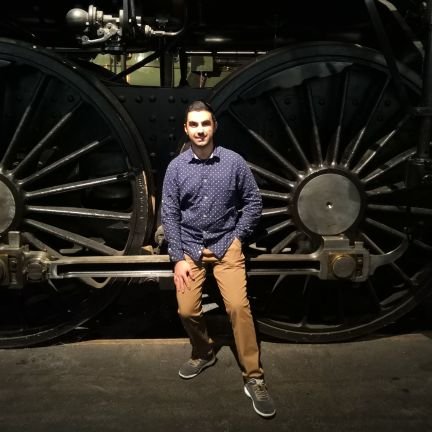 Conducteur de train #RERC Vous conduire en toute sécurité ! #SNCF Vous informe du mieux possible👍 Remplace les fanaux à la vitesse de l'éclair😄