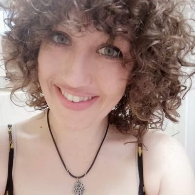 Probably too old to still be doing this social media thing.
Professional science nerd, appreciator of hugs, good whiskey and quiet nights in with a book.