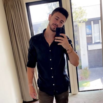 _Y_ikey's profile picture. // 🇦🇺🇮🇹 //