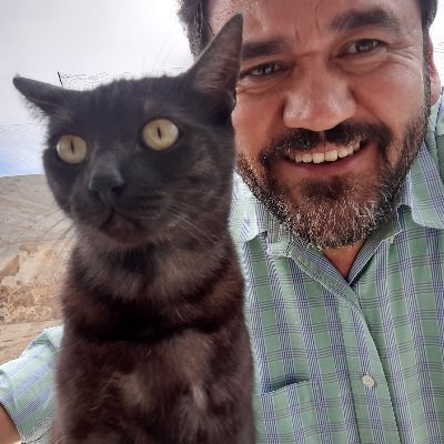 RafaelV10849728's profile picture. La vida es bella!