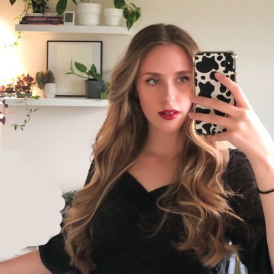 strangelilac's profile picture. aspiring fridge magnet collector