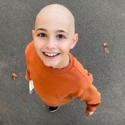 Eric ist ein aufgeweckter und liebenswerter 10Jähriger. Im Juni die niederschmetternde Diagnose: Blutkrebs! Nur eine Stammzellspende kann sein Leben retten.