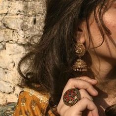 AimaIqbal6's profile picture. Writer At @techlivo
Traveler