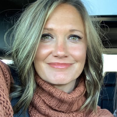 AngieRo0401's profile picture. 