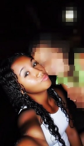 Sereii Santos mesmo kii ah Vila Belmiro se calle,Sereii Santos mesmo kii oh Manto Sagrado Desbote,Serei sempre Santos,tu és minha Vida..