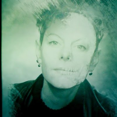 hlneGay1's profile picture. Rien