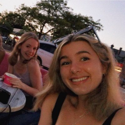 laurenal26's profile picture. 