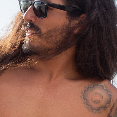 Raymond19801980's profile picture. #tradedirty Take on anything you throw at me!!! Love is a great feeling but it sucks the life out of a man! 
Work as a salesman and hate my fucking job! 
#uptru