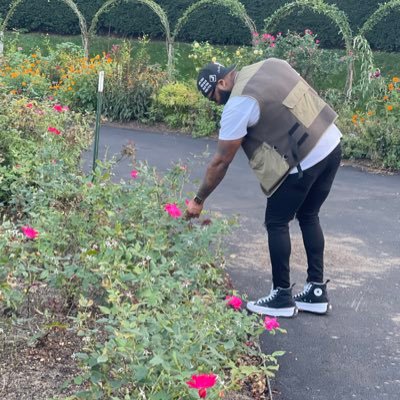 Founder of Healthy Bristles IG: ._jusss_ Healthybristles_
