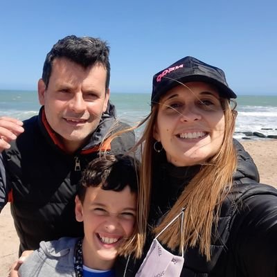 ElisabethCovino's profile picture. Lic. y Prof. en Historia.
Especialista en Problemáticas de las Cs. Soc.
Directora de la EEST 1 de Tres Lomas.