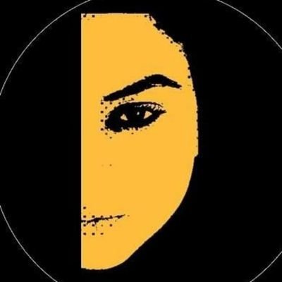 dinaalshahwan's profile picture. ‏على شَفا غيمةٍ ..أرسمُ الحرفَ، أكتبُ الّلونَ، وأحيكُ القصيدةَ، ولي كائن صغير اسمه كما أنا..! 
زيتونة تسكن نخلة..