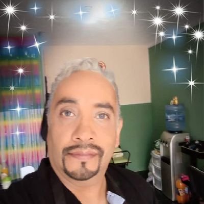 Soy lo que esperabas pero panzón y velludo, chaparrito, pasivo, honesto y muy cabroncito para decir las cosas por su nombre 😊