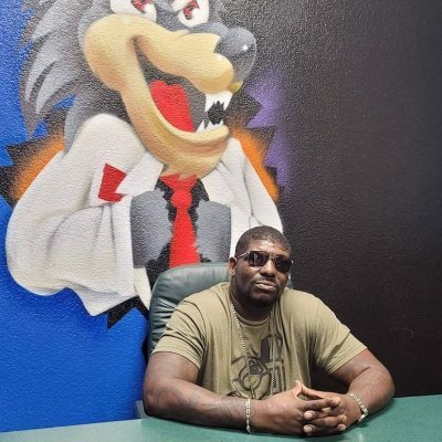 JohnnyBostonn's profile picture. E&C BeastLab Publushing 
Office Manager Common Ground Media