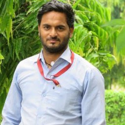 TechmathR's profile picture. Always happy 😊