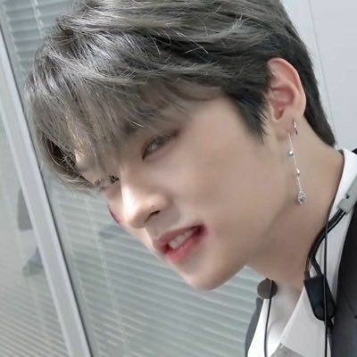 deepluv4leeknow's profile picture. ayuda, quiero dejar la carrera