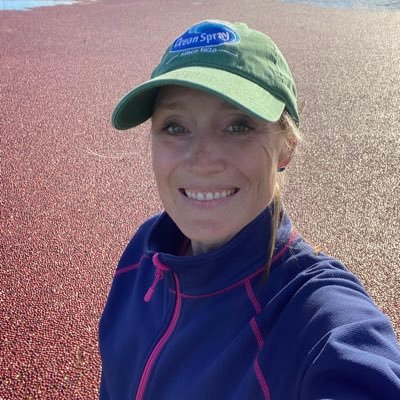 cranmoms's profile picture. Cranberry farmer, environmental marketer and avid runner. Mom of three wonderful daughters and wife to a financier! Cornell and Columbia University Alum.